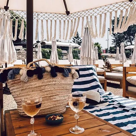 Kalia Ex Kale * Side