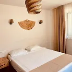 Kalia Otel